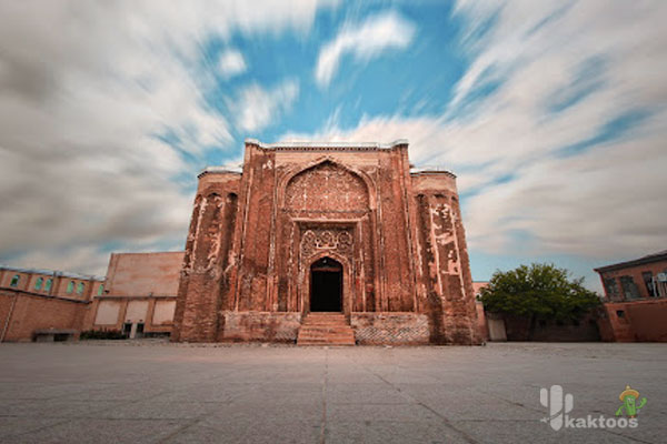 گنبد علویان همدان